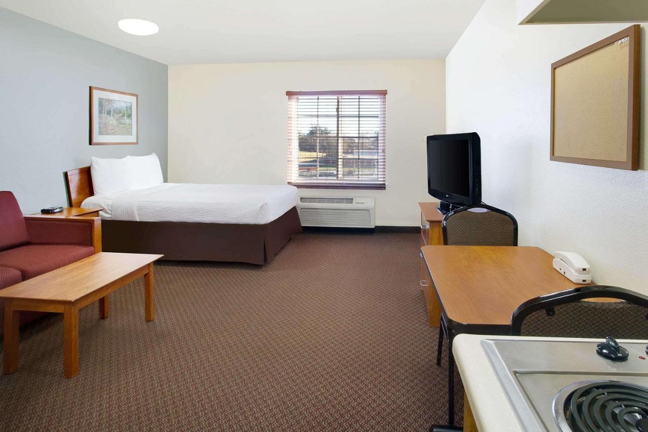 Woodspring Suites Baton Rouge Airline Highway エクステリア 写真